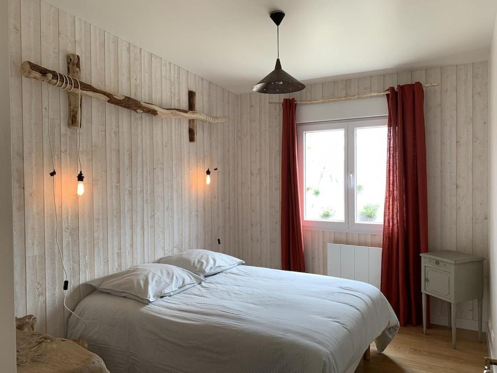 Charmante Maison De Campagne En Pierres Et Bois Sartilly-Baie-Bocage Exteriör bild